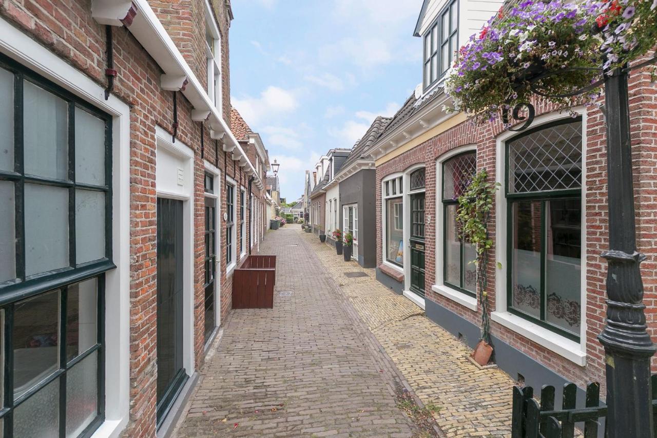 Knus Vertoeven In Een Historisch Pand In Grou. Екстериор снимка